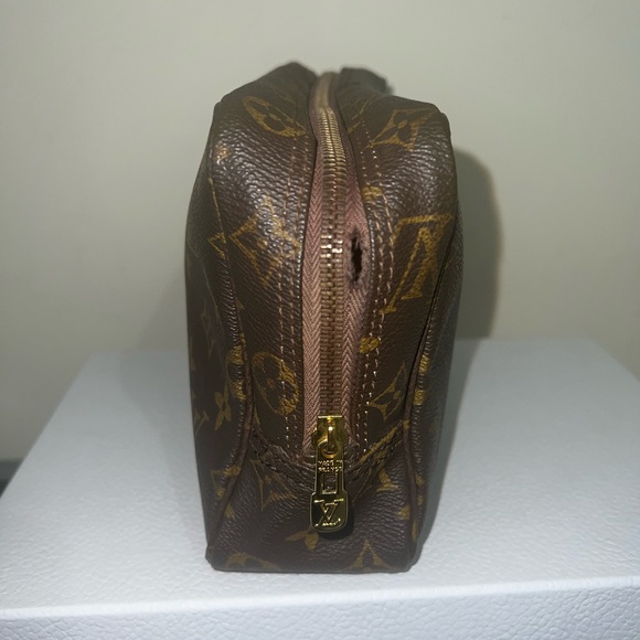 LOUIS VUITTON TROUSSE POUCH 23 - Picture 16 of 17